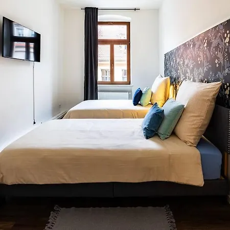 Design Altstadtperle Mit 2,5 Schlafzimmer- Waschmaschine - Parkplatz Pirna Eksteriør billede