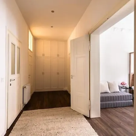 Design Altstadtperle Mit 2,5 Schlafzimmer- Waschmaschine - Parkplatz Pirna Eksteriør billede