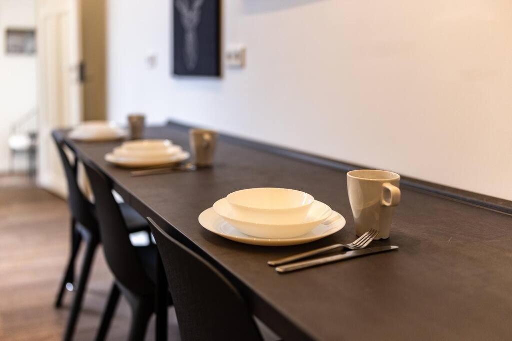 Design Altstadtperle Mit 2,5 Schlafzimmer- Waschmaschine - Parkplatz