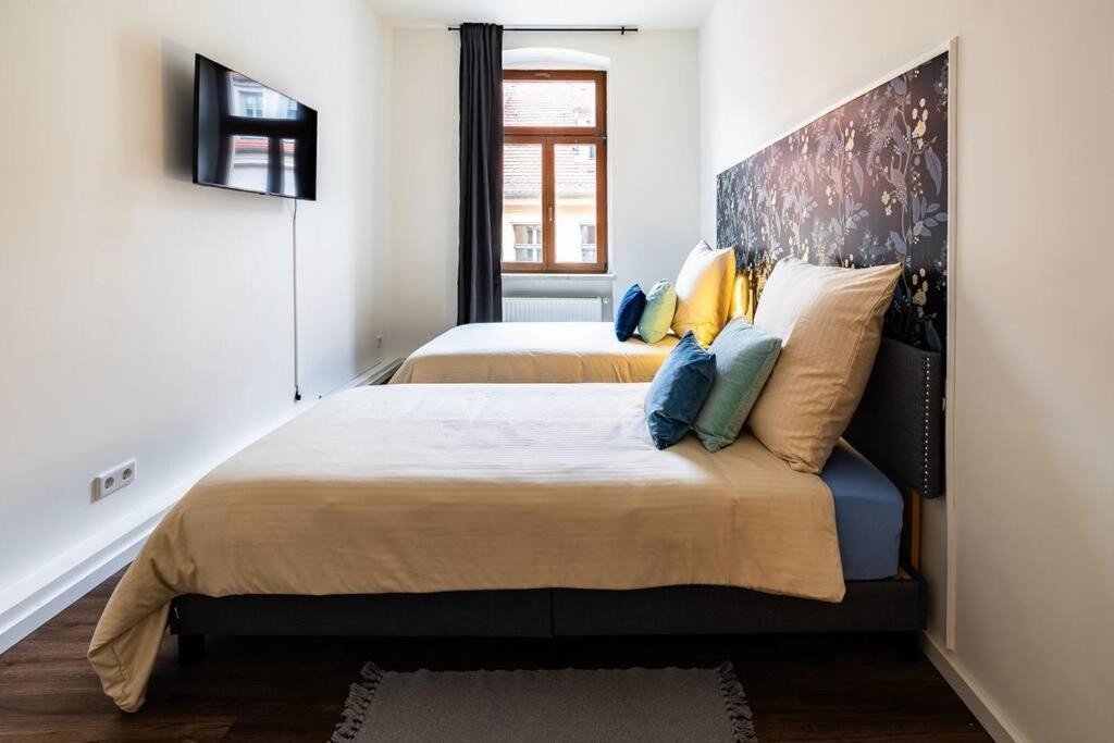 Design Altstadtperle Mit 2,5 Schlafzimmer- Waschmaschine - Parkplatz * Pirna