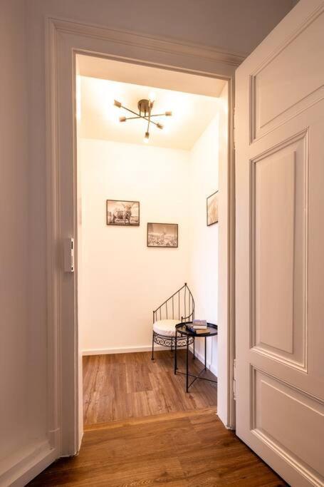Apartment Design Altstadtperle Mit 2,5 Schlafzimmer- Waschmaschine - Parkplatz Pirna
