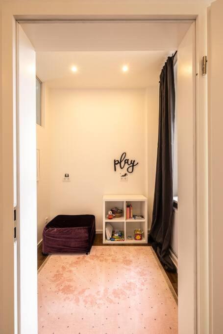 Apartment Design Altstadtperle Mit 2,5 Schlafzimmer- Waschmaschine - Parkplatz